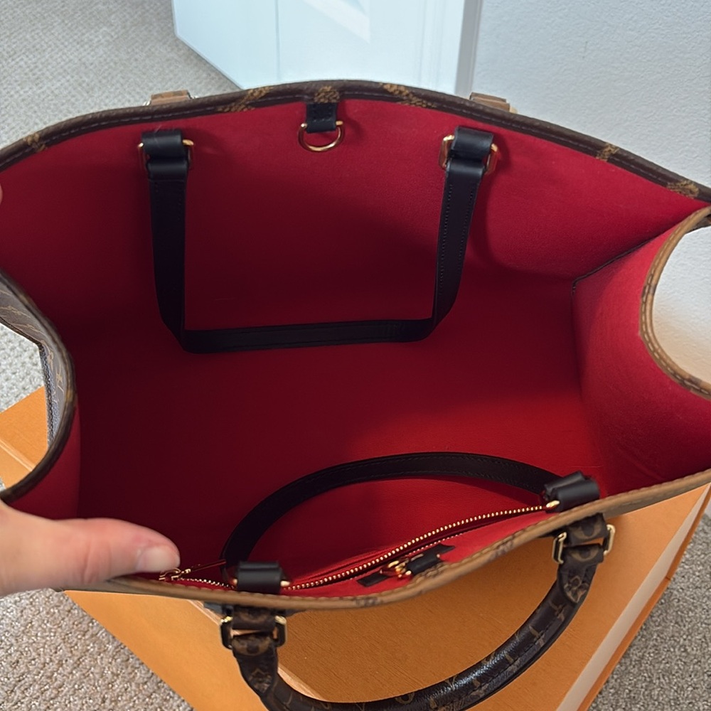 AUTHENTIC Louis Vuitton OnTheGo MM | LIKE NEW - Picture 11 of 12